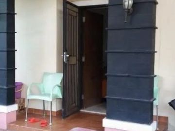 Rumah Cantik di Cluster Aralia Harapan Indah Bekasi