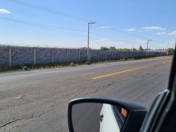Venta Precioso Rancho en Aguascalientes al Pie de Carretera muy Completo