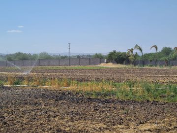 Venta Precioso Rancho en Aguascalientes al Pie de Carretera muy Completo