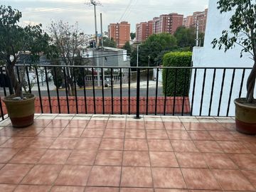CASA EN VENTA EN LOMAS DE BELLAVISTA, Tlalnepantla