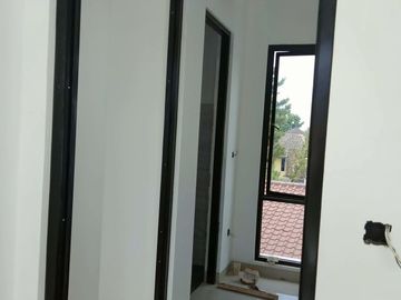 Rumah dijual di Depok dekat Stasiun LRT Cibubur Harjamukti
