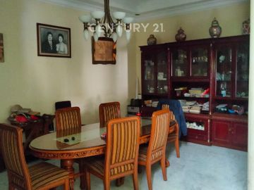Rumah Siap Huni  2 Lantai Akses Jalan Besar Tebet Jakarta Selatan