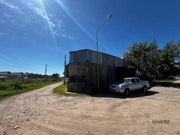 Galpón en venta de 200m2 ubicado en Merlo