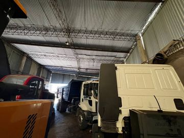 Galpón en venta de 200m2 ubicado en Merlo