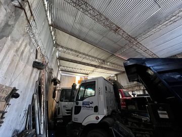 Galpón en venta de 200m2 ubicado en Merlo
