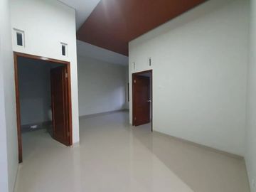 Rumah Cantik siap Huni dekat Kampus UAD 4