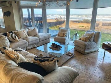 CASA CARILO FRENTE AL MAR  ENERO 2023