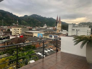 APARTA ESTUDIO EN VENTA EN CHINCHINA
