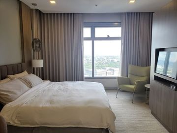 Spacious 2BR Penthouse in Ortigas Center