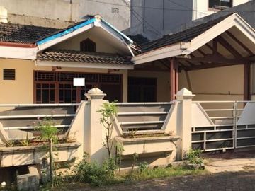 DIJUAL CEPAT !! Rumah Standart Rapih di Gading Griya Lestari , Bisa Nego Tipis , Bisa Disewakan