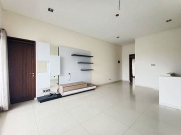 Di Sewakan Rumah Luxury 2 Lantai di Taman Kopo Indah 3 Bandung