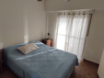 DEPARTAMENTO 2 DORMITORIOS, EN EDIFICIO FRENTE AL MAR