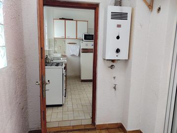 DEPARTAMENTO 2 DORMITORIOS, EN EDIFICIO FRENTE AL MAR
