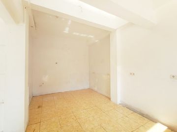 Di Sewakan Rumah Cocok Untuk Kantor 8 Kamar di Jl. Turangga Bandung