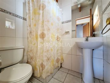 Casa en venta de 4 dorm. en Vitacura