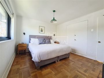 Casa en venta de 4 dorm. en Vitacura
