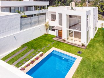 Casa en Fraccionamiento en Real Hacienda de San José Jiutepec - ARI-838-Fr
