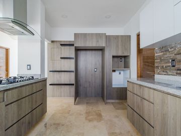 Casa en Fraccionamiento en Real Hacienda de San José Jiutepec - ARI-838-Fr