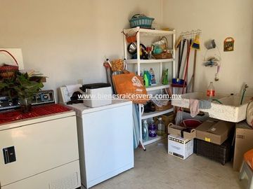 CASA EN VENTA EN TEQUISQUIAPAN EN GRANJAS RESIDENCIALES CECI