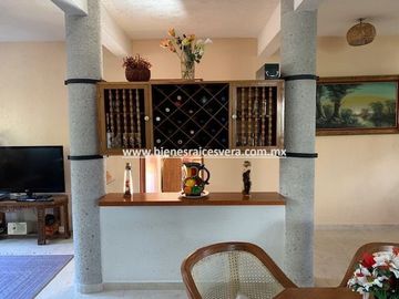 CASA EN VENTA EN TEQUISQUIAPAN EN GRANJAS RESIDENCIALES CECI