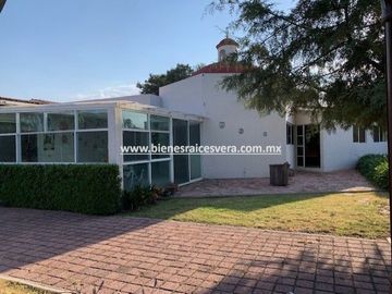 CASA EN VENTA EN TEQUISQUIAPAN EN GRANJAS RESIDENCIALES CECI