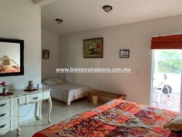 CASA EN VENTA EN TEQUISQUIAPAN EN GRANJAS RESIDENCIALES CECI