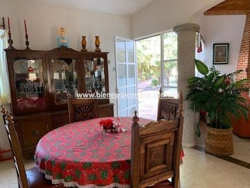 CASA EN VENTA EN TEQUISQUIAPAN EN GRANJAS RESIDENCIALES CECI