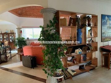 CASA EN VENTA EN TEQUISQUIAPAN EN GRANJAS RESIDENCIALES CECI