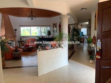 CASA EN VENTA EN TEQUISQUIAPAN EN GRANJAS RESIDENCIALES CECI