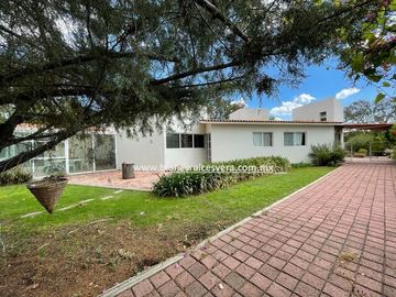 CASA EN VENTA EN TEQUISQUIAPAN EN GRANJAS RESIDENCIALES CECI
