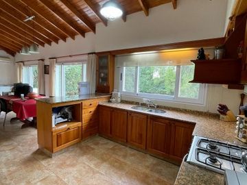 VENTA CASA DE 4 AMB BARRANCAS DE IRAOLA
