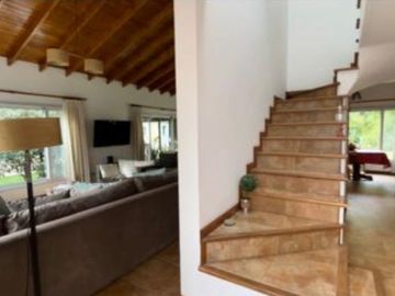 VENTA CASA DE 4 AMB BARRANCAS DE IRAOLA