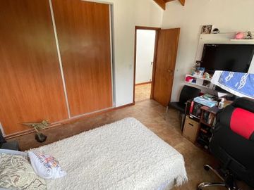 VENTA CASA DE 4 AMB BARRANCAS DE IRAOLA