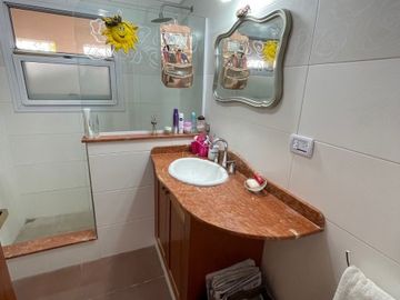 VENTA CASA DE 4 AMB BARRANCAS DE IRAOLA