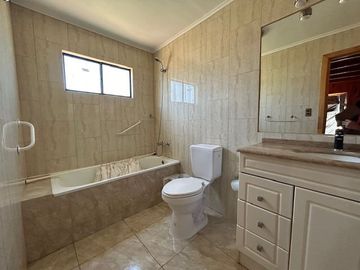 Parcela en Venta en Parcela en condominio Rocas de San Andrés sector 2, con amplia casa, quincho y piscina. Ruta 5 norte, KM 210, Totoralillo. (Borde