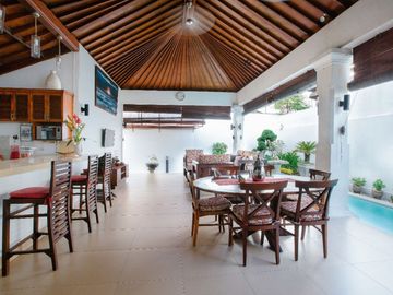 VILLA FULL FURNISH HARGA MIRING LOKASI DI DENPASAR BALI