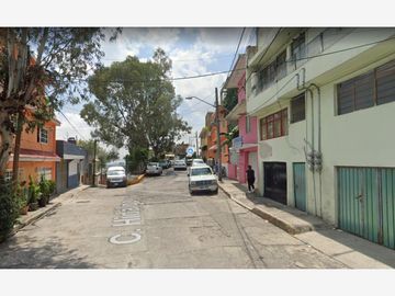 Casa en Venta en Valle Dorado (San Rafael Chamapa VI)