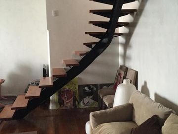 Casa 5 amb. reciclada en V. Lopez