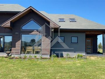 Casa en Venta en Condominio en salida por Prieto Norte a 5 minutos de Av Alemania