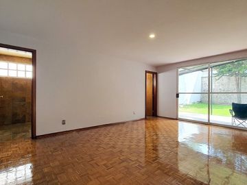 VENTA casa de un nivel en lujoso fraccionamiento