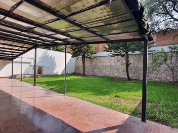 VENTA casa de un nivel en lujoso fraccionamiento