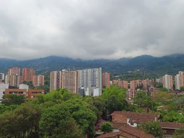 apartamento en arriendo en alto de misael. Cod A515648