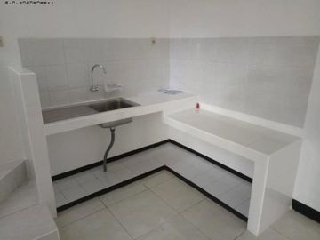 Rumah Minimalis medokan ayu Hadap Timur umsse