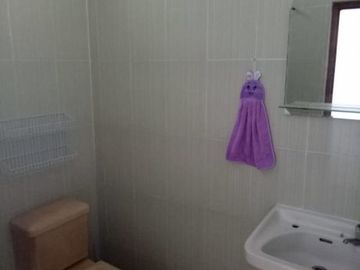Rumah Minimalis medokan ayu Hadap Timur umsse