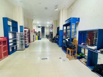 🏢 Venta de Local Comercial en Trujillo – Ideal para Inversionistas del Rubro Mayorista, Retail o Servicios
¿Buscas un inmueble versátil, rentable y e