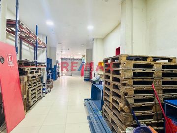 🏢 Venta de Local Comercial en Trujillo – Ideal para Inversionistas del Rubro Mayorista, Retail o Servicios
¿Buscas un inmueble versátil, rentable y e