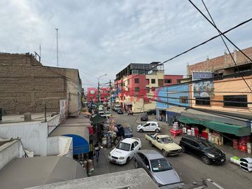 🏢 Venta de Local Comercial en Trujillo – Ideal para Inversionistas del Rubro Mayorista, Retail o Servicios
¿Buscas un inmueble versátil, rentable y e