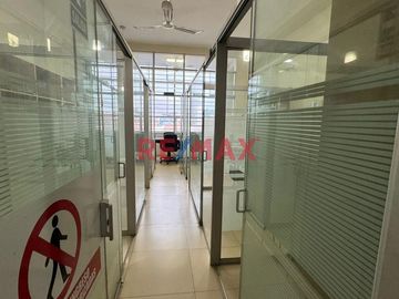 🏢 Venta de Local Comercial en Trujillo – Ideal para Inversionistas del Rubro Mayorista, Retail o Servicios
¿Buscas un inmueble versátil, rentable y e