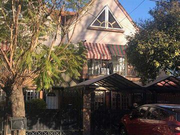 Casa PH en venta en Lanus Oeste