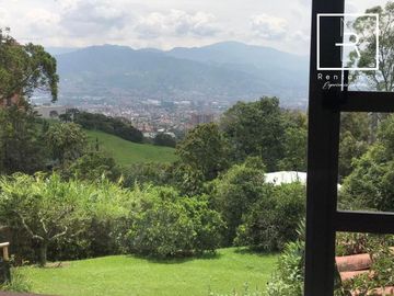 casa en venta en loma del escobero. Cod V10830